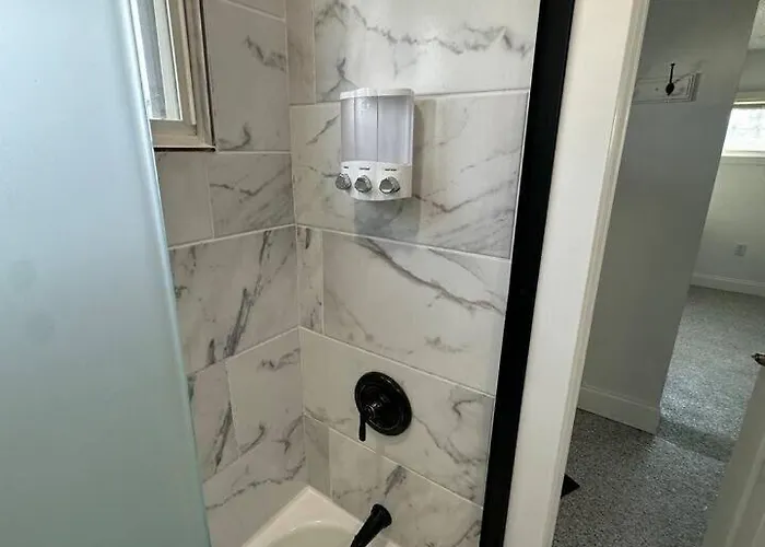 Cozy 1br Retreat In *