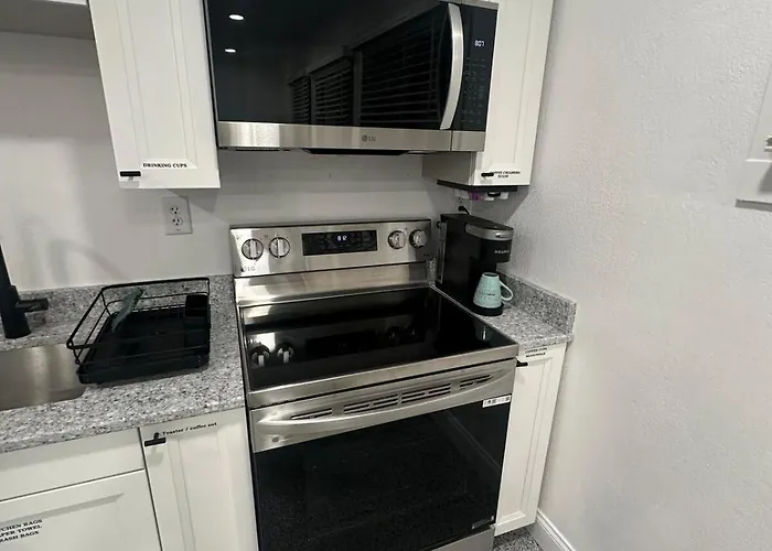 Cozy 1br Retreat In *
